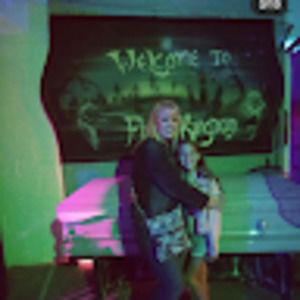 Meet your Posher, Brooke